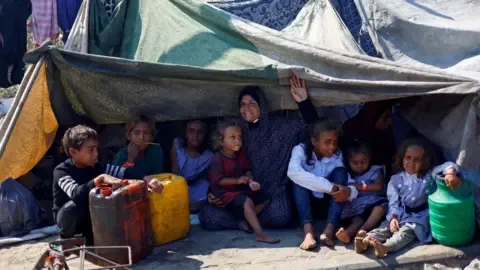 Cataclysmic Conditions across northern Gaza as Military Tanks Push Forward